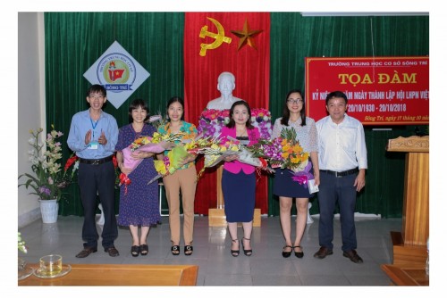 Trường THCS Sông Trí tổ chức nhiều hoạt động chào mừng kỷ niệm 88 năm ngày thành lập Hội liên hiệp Phụ nữ Việt Nam