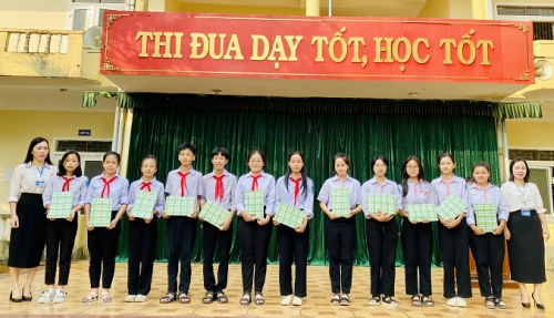 Câu lạc bộ Văn học Trường THCS Sông Trí tổng kết hoạt động năm học 2022 - 2023