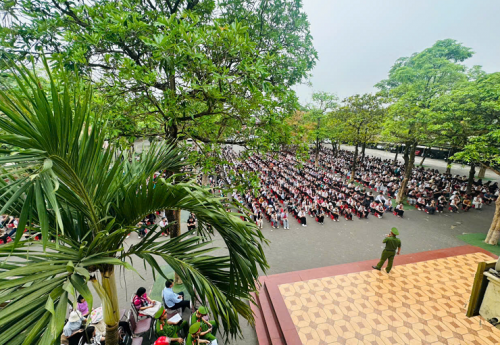 Trường THCS Sông Trí: Trang bị kỹ năng phòng tránh đuối nước, tội phạm và tai nạn giao thông cho học sinh